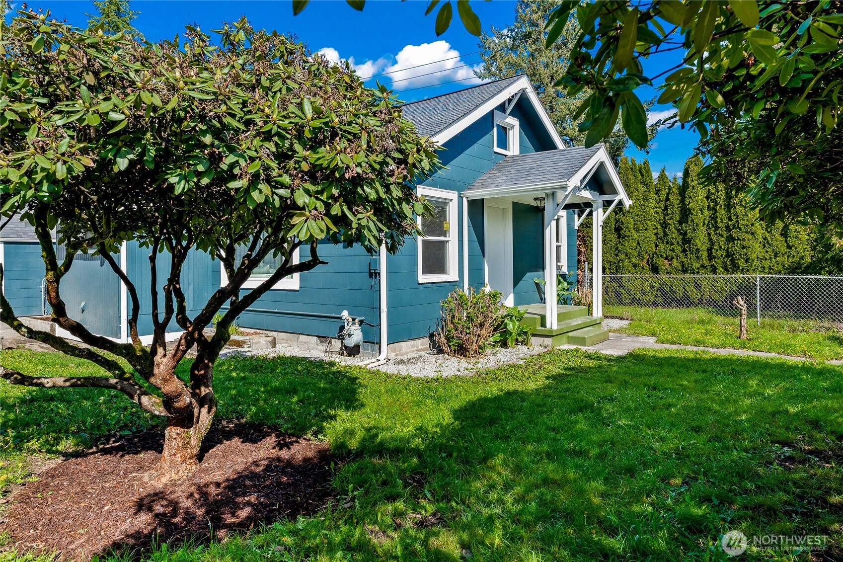 102 12th Street SW, Puyallup, WA 98371