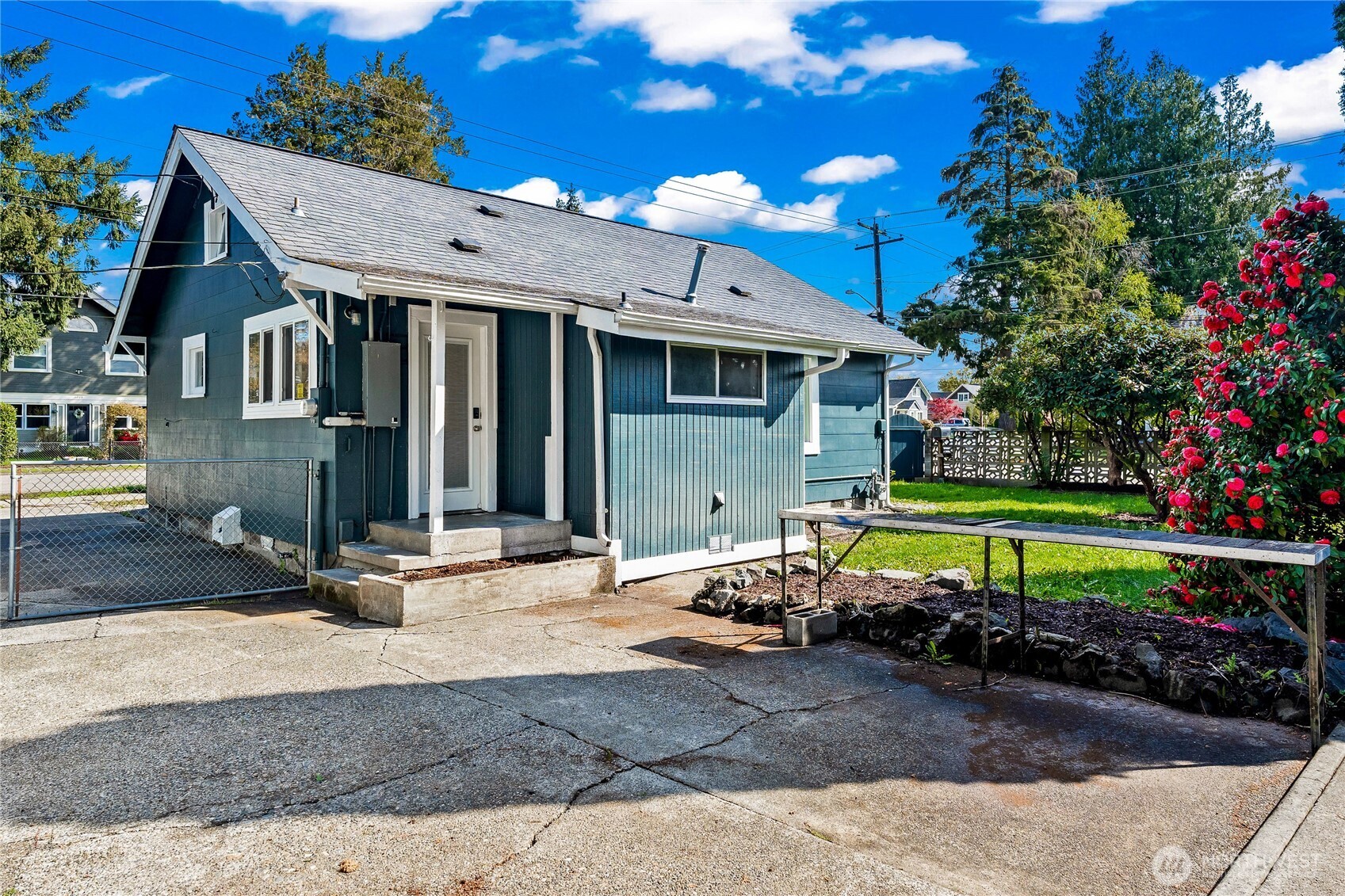 102 12th Street SW, Puyallup, WA 98371