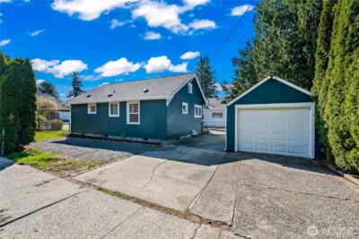 102 12th Street SW, Puyallup, WA 98371 - Photo 8