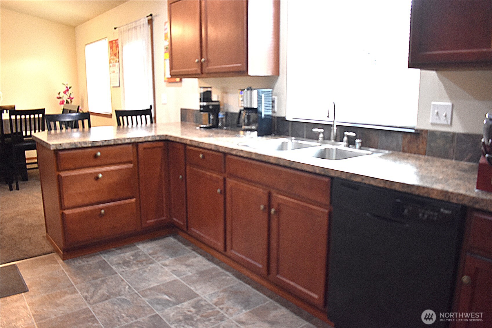 20236 White Rock Loop SW, Centralia, WA 98531