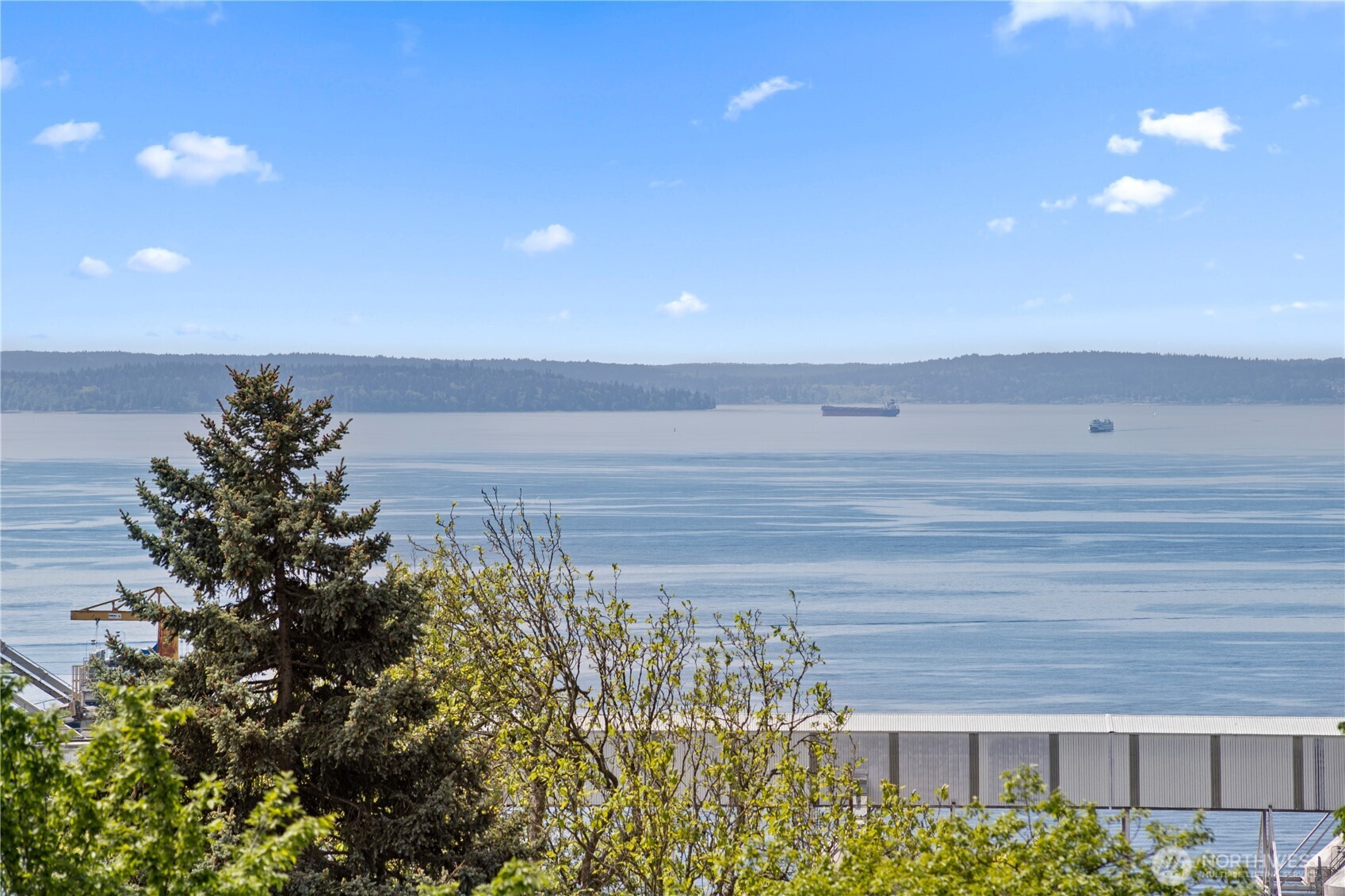 666 W Olympic Place #201, Seattle, WA 98119-3671