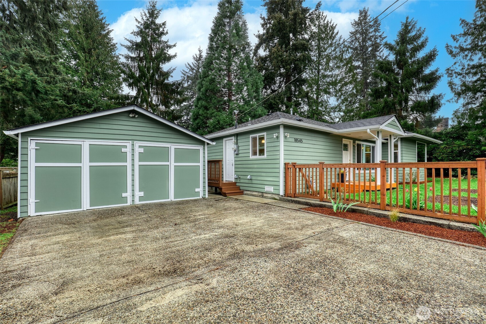 18545 Fremont Avenue N, Shoreline, WA 98133
