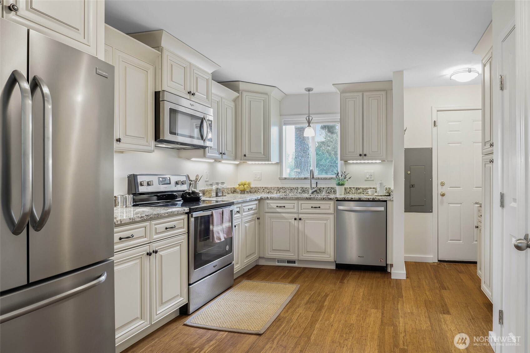 18545 Fremont Avenue N, Shoreline, WA 98133