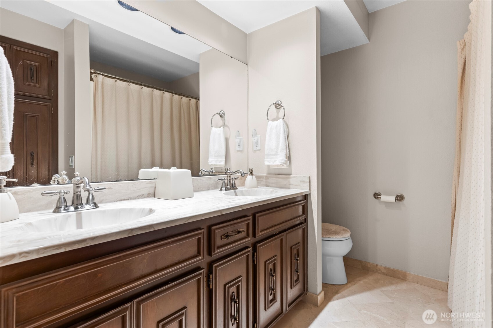 7901 Sapphire Drive SW, Lakewood, WA 98498