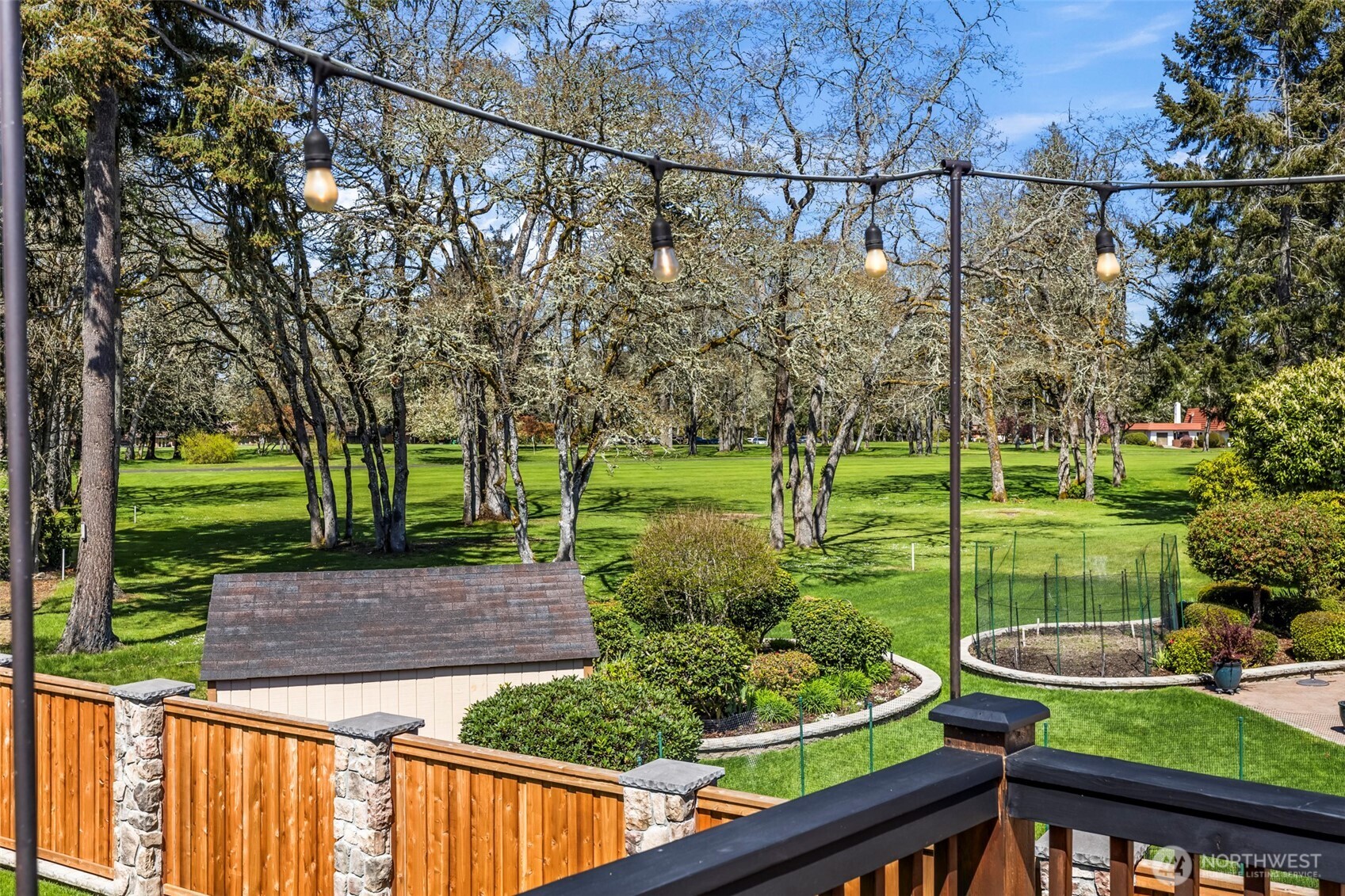 7901 Sapphire Drive SW, Lakewood, WA 98498