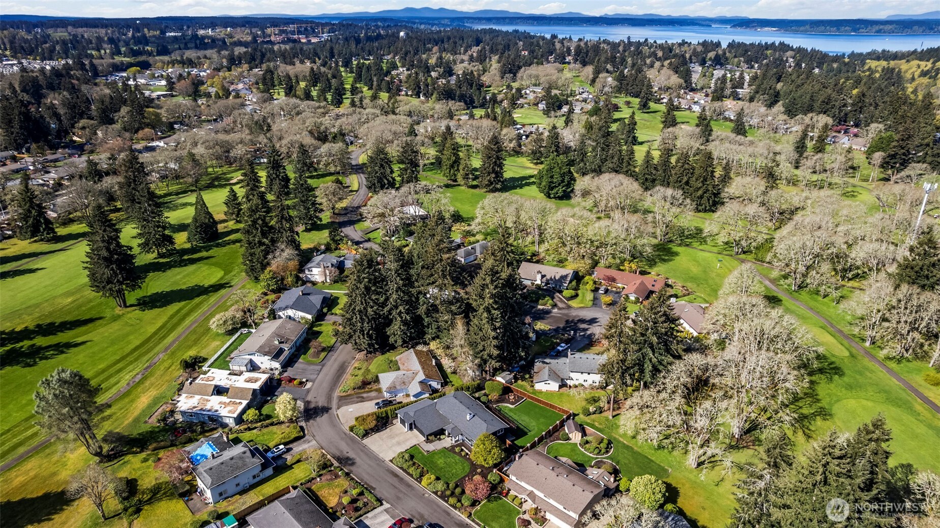 7901 Sapphire Drive SW, Lakewood, WA 98498