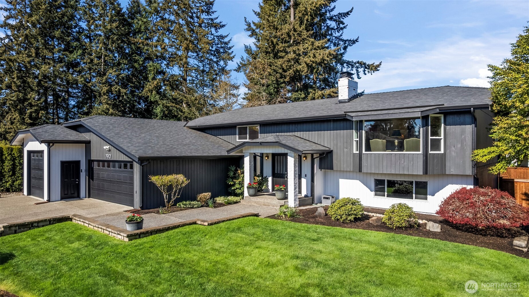 7901 Sapphire Drive SW, Lakewood, WA 98498