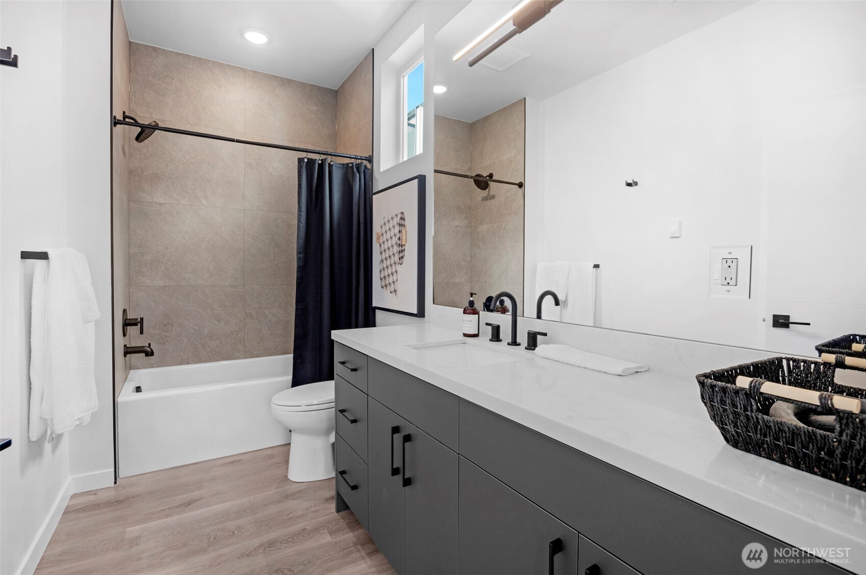 6727 Carleton Avenue S #B, Seattle, WA 98108