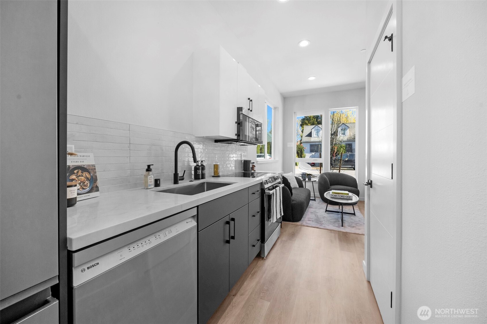 6727 Carleton Avenue S #B, Seattle, WA 98108