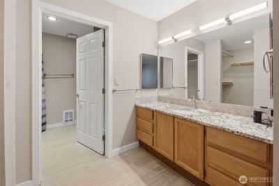 22211 Cliff Avenue S #104, Des Moines, WA 98198 - Photo 18