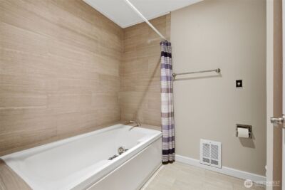 22211 Cliff Avenue S #104, Des Moines, WA 98198 - Photo 19