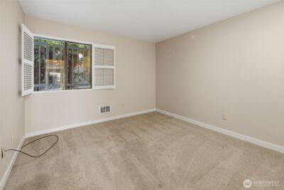 22211 Cliff Avenue S #104, Des Moines, WA 98198 - Photo 20