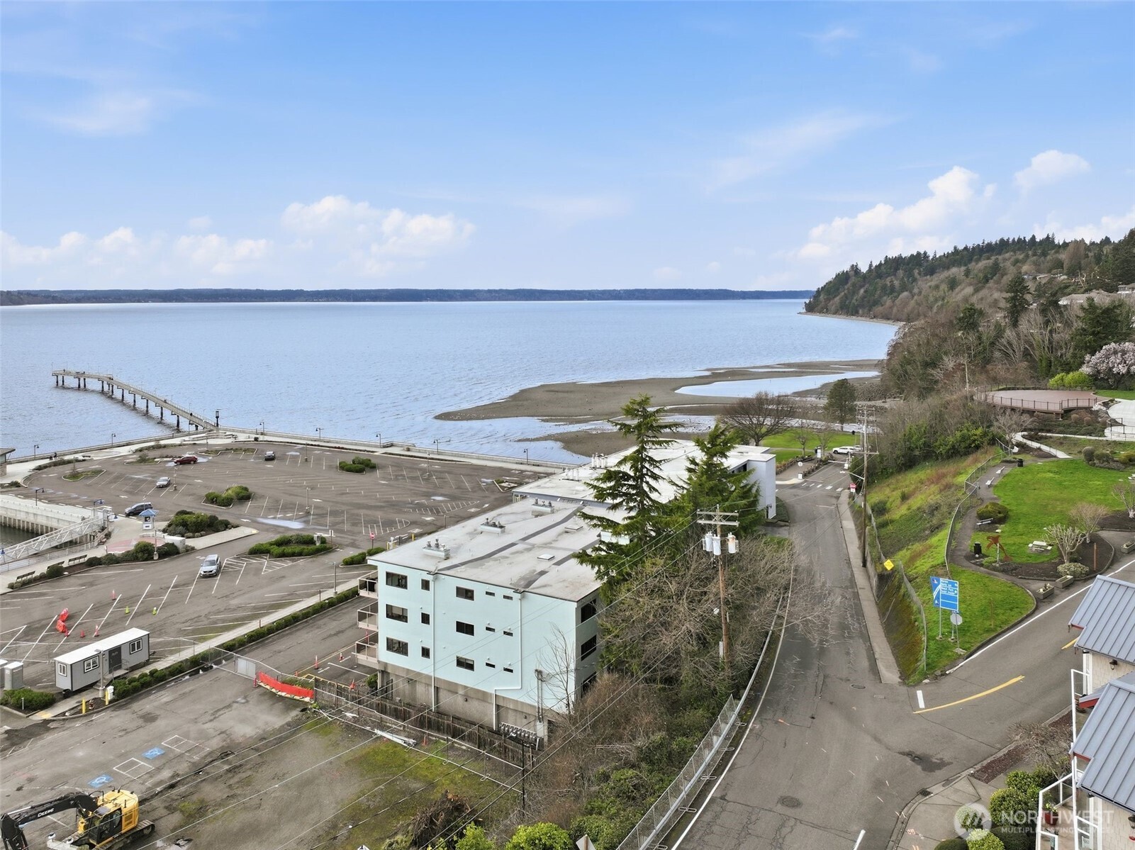 22211 Cliff Avenue S #104, Des Moines, WA 98198
