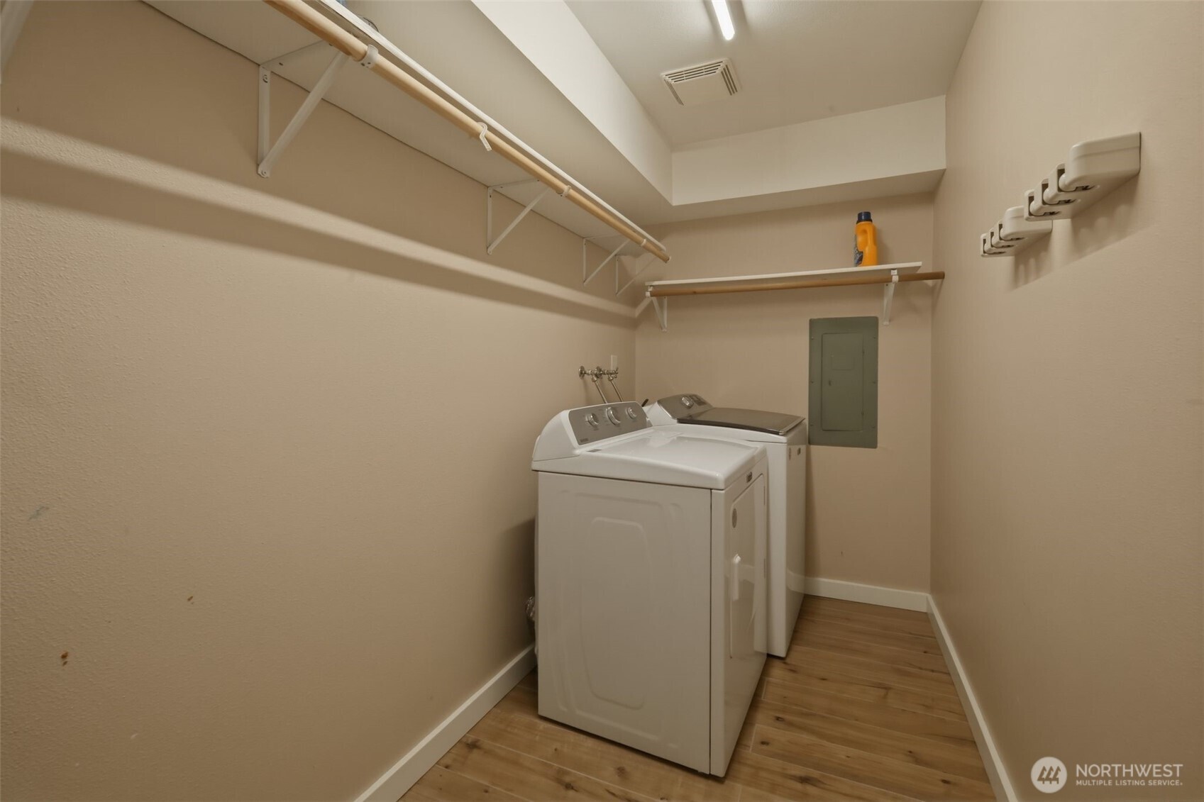 22211 Cliff Avenue S #104, Des Moines, WA 98198