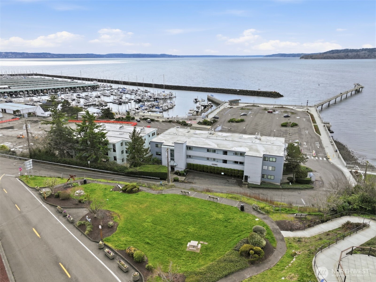 22211 Cliff Avenue S #104, Des Moines, WA 98198