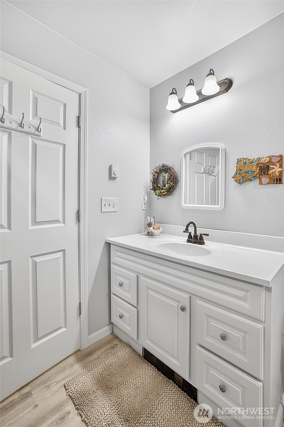 376 Sand Dune Avenue SW, Ocean Shores, WA 98569