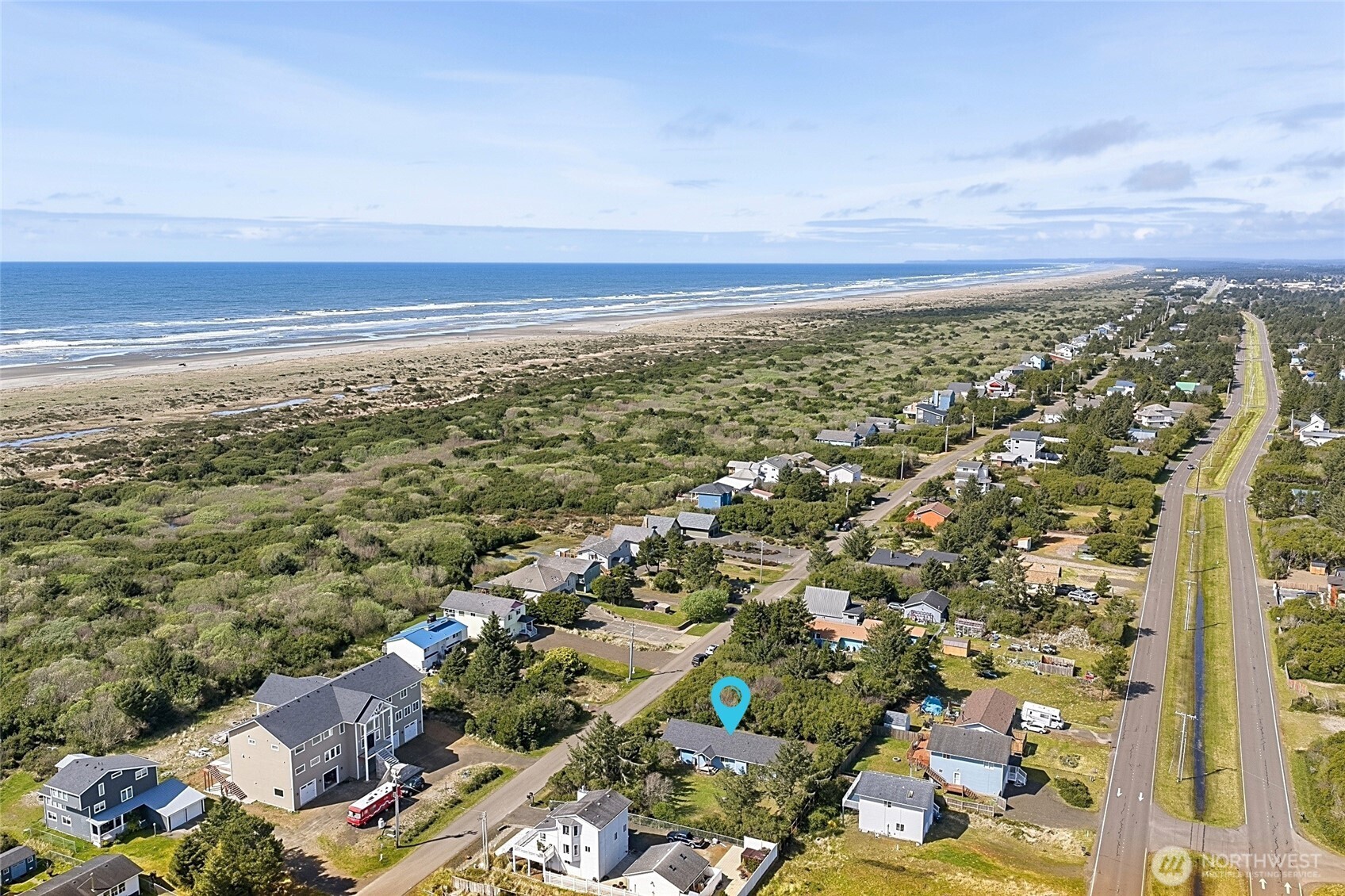 376 Sand Dune Avenue SW, Ocean Shores, WA 98569