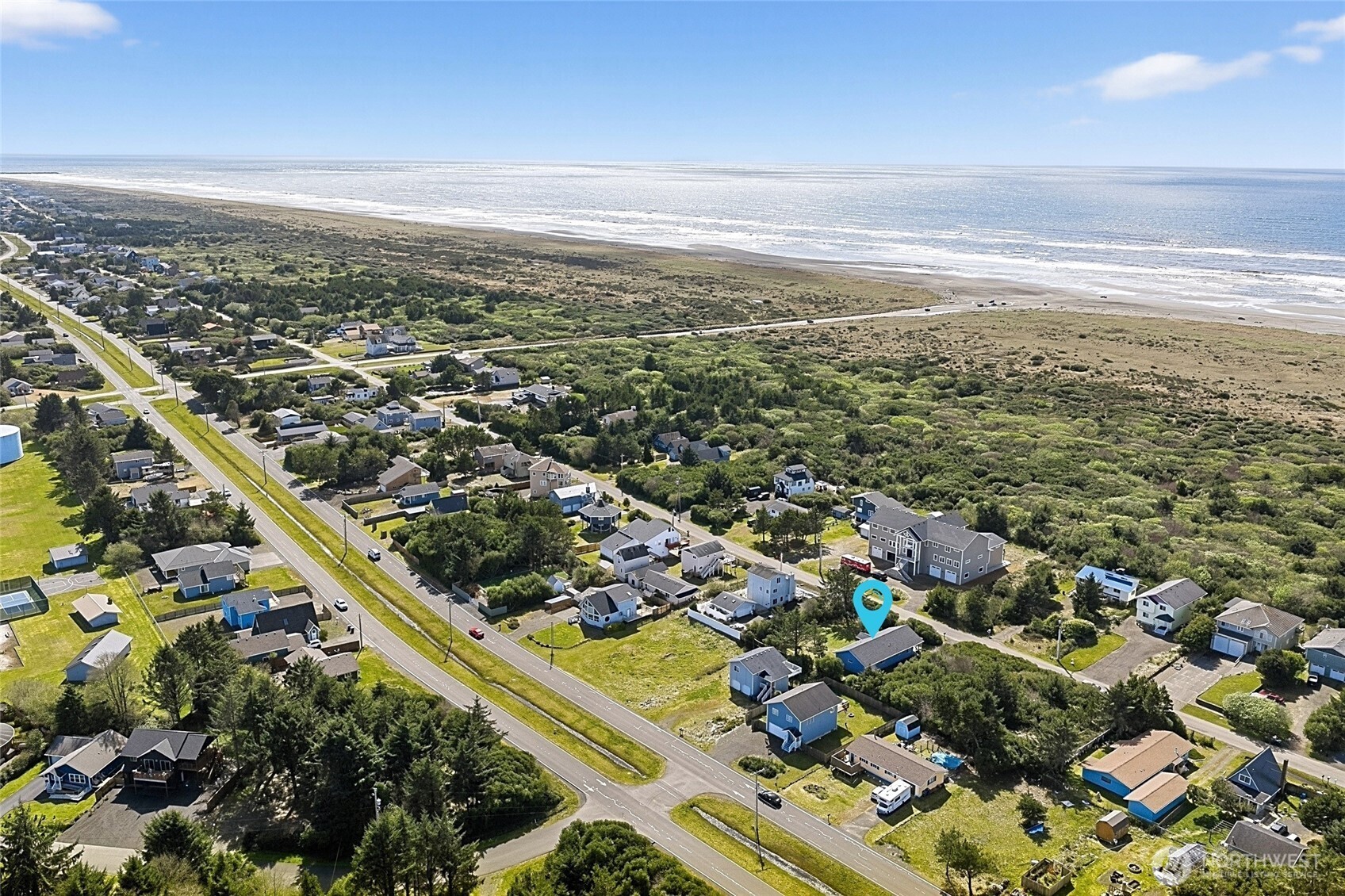 376 Sand Dune Avenue SW, Ocean Shores, WA 98569