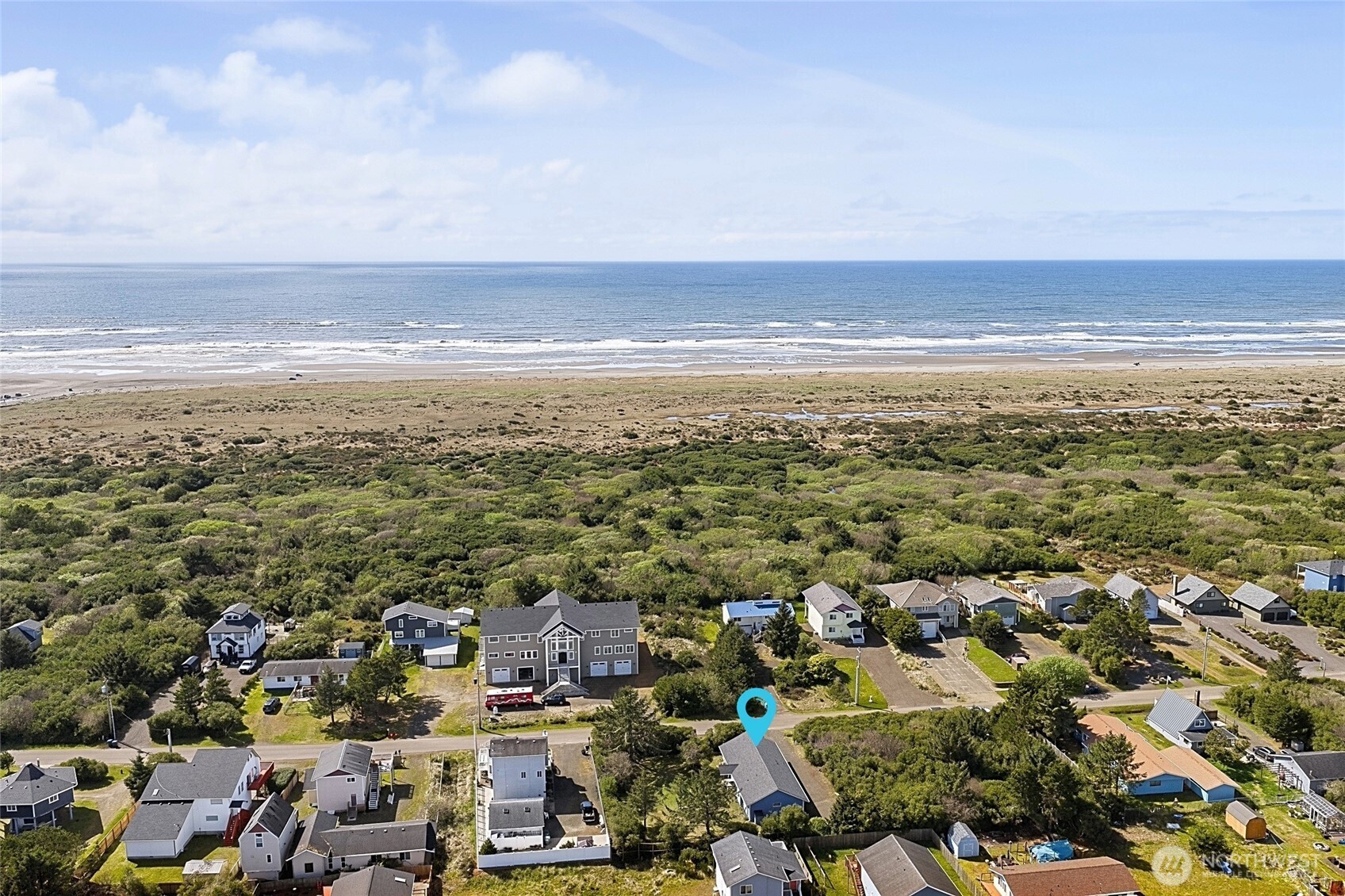 376 Sand Dune Avenue SW, Ocean Shores, WA 98569