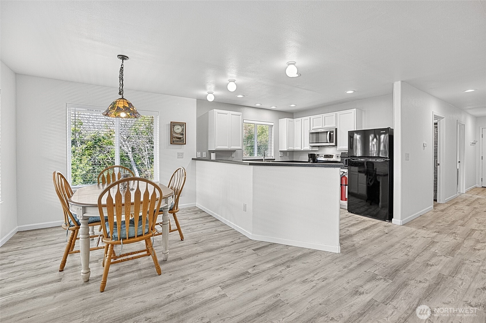 376 Sand Dune Avenue SW, Ocean Shores, WA 98569