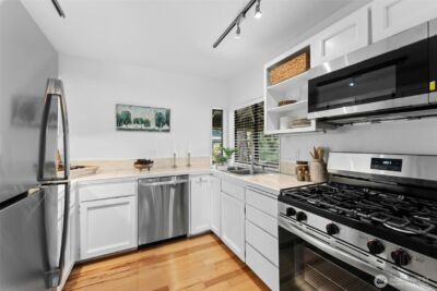 4612 170th Place NE #11, Redmond, WA 98052 - Photo 12