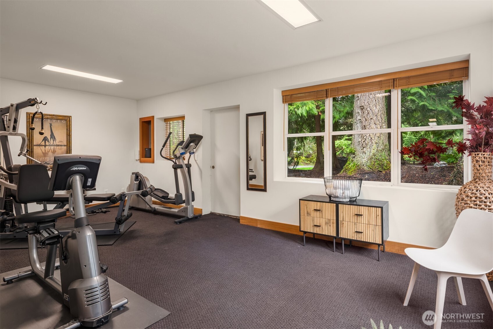 22601 95TH Avenue SE, Woodinville, WA 98077