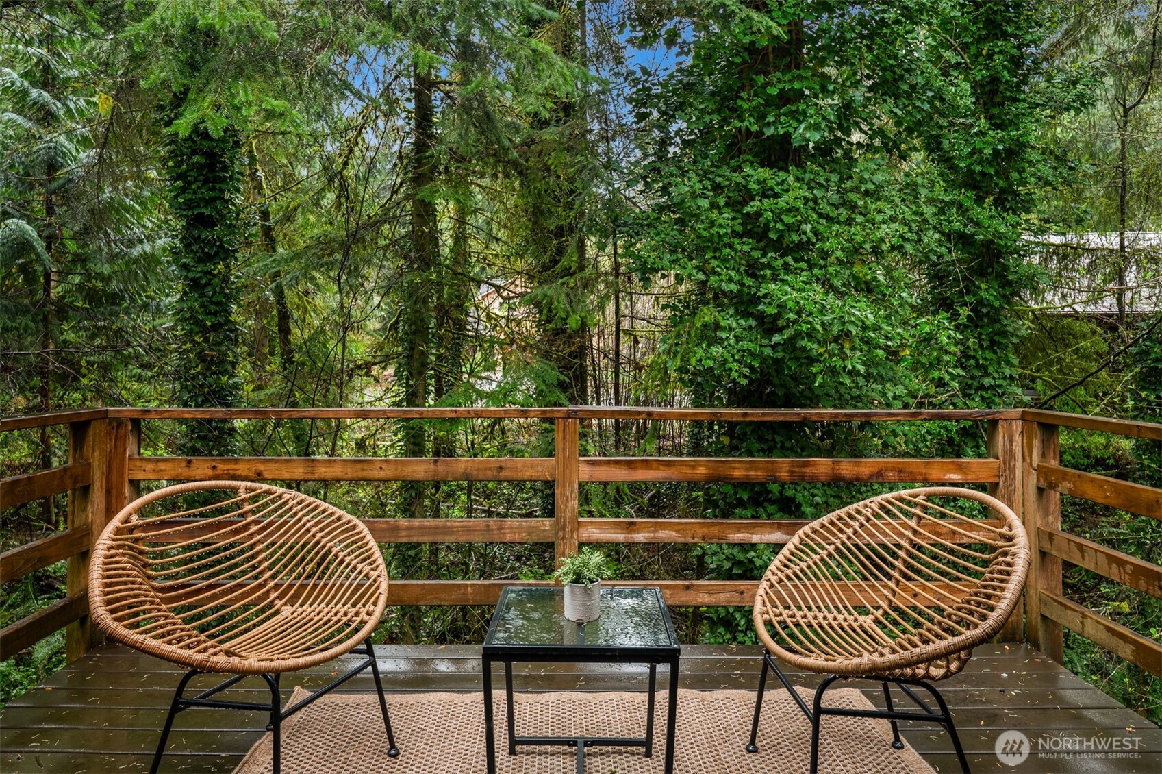22601 95TH Avenue SE, Woodinville, WA 98077