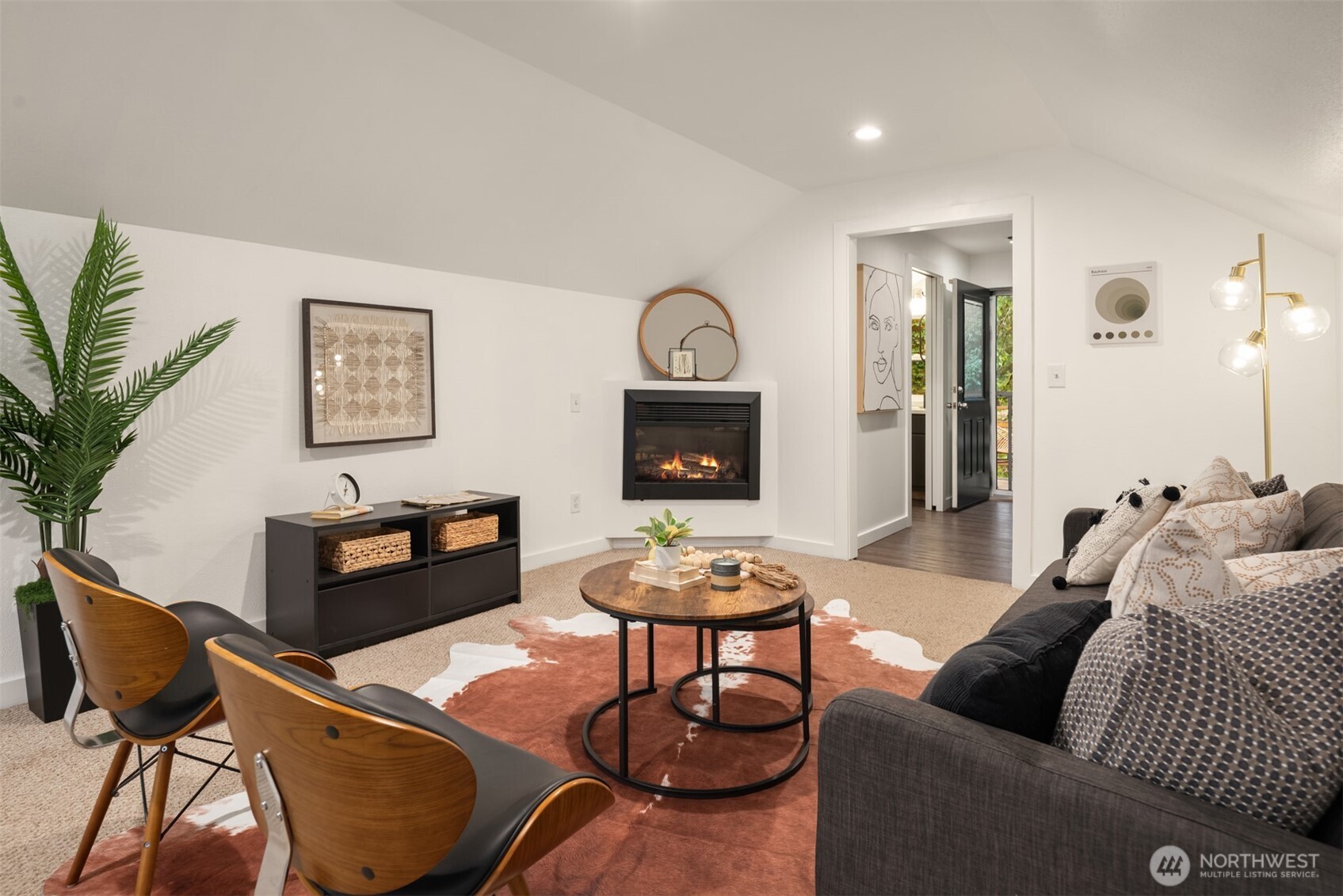 22601 95TH Avenue SE, Woodinville, WA 98077