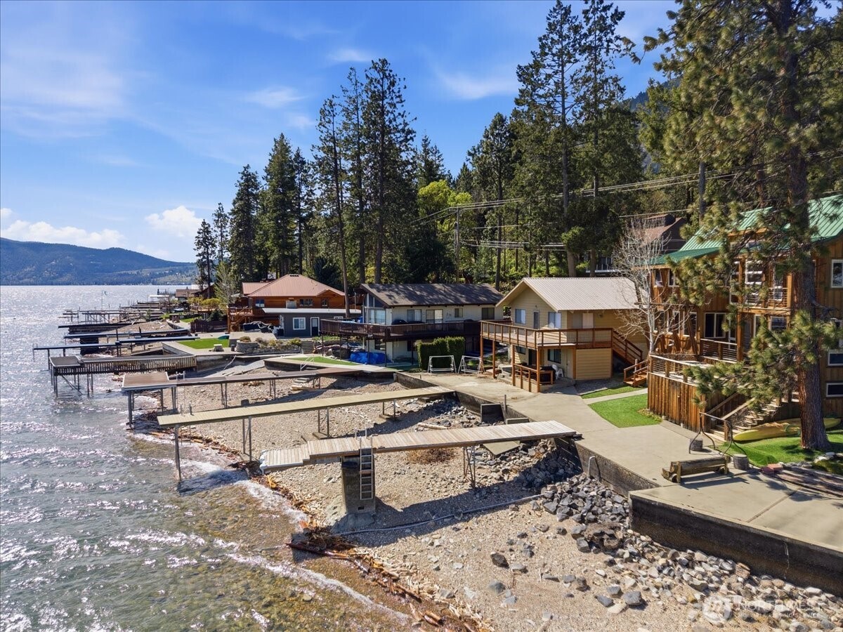 12632 S Lakeshore Road , Chelan, WA 98816