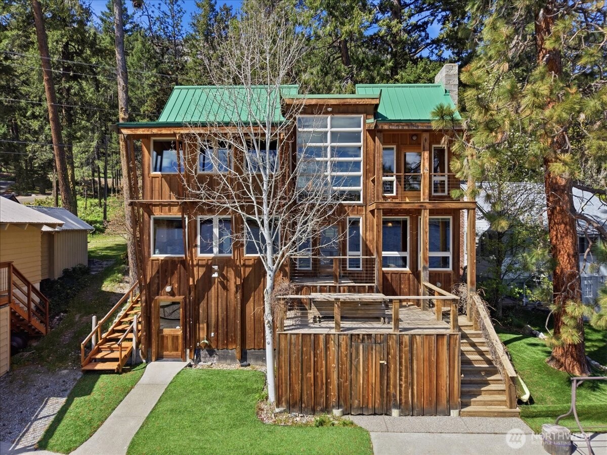 12632 S Lakeshore Road , Chelan, WA 98816