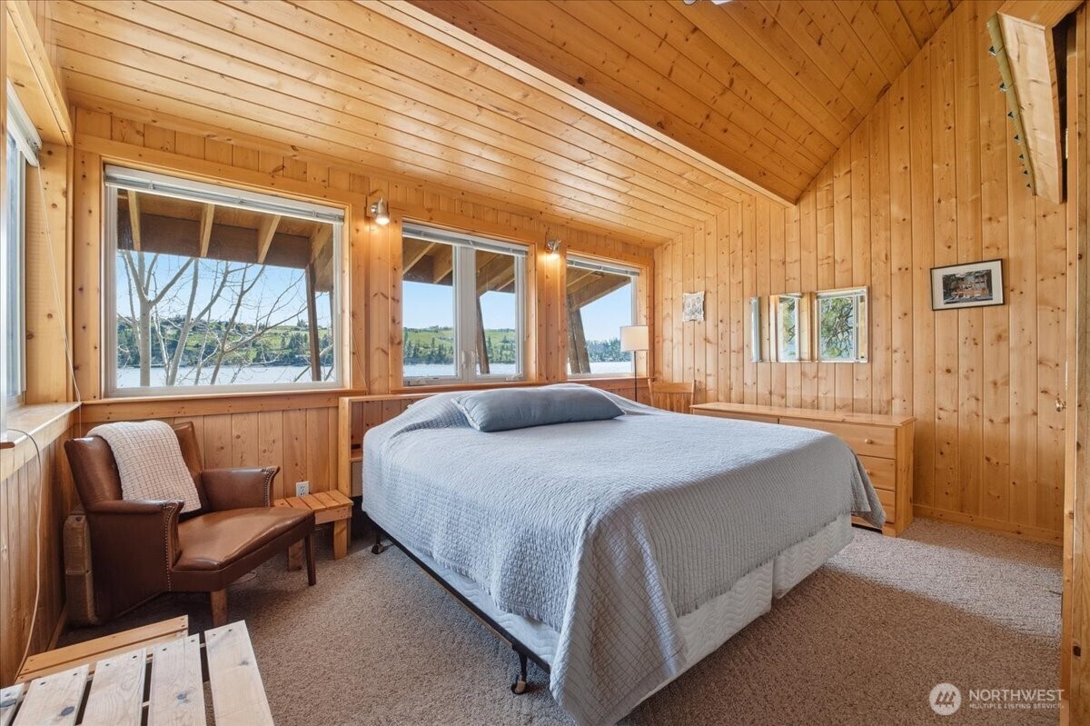 12632 S Lakeshore Road , Chelan, WA 98816