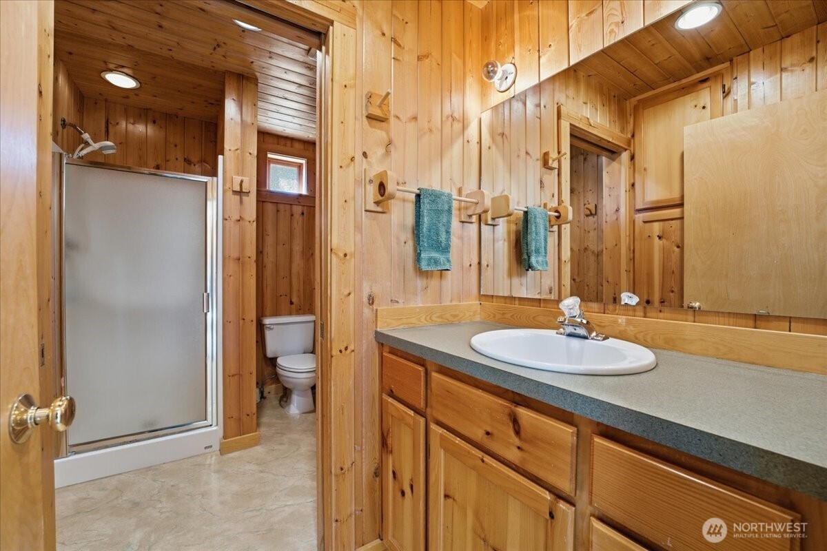 12632 S Lakeshore Road , Chelan, WA 98816