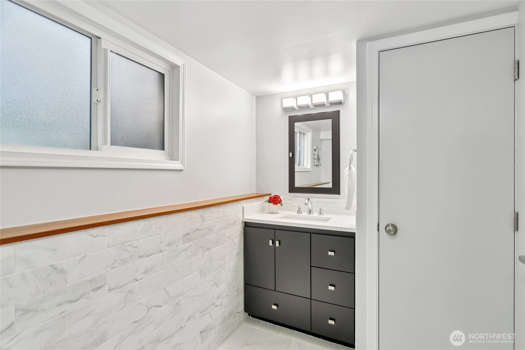 8207 Meridian Avenue N, Seattle, WA 98103