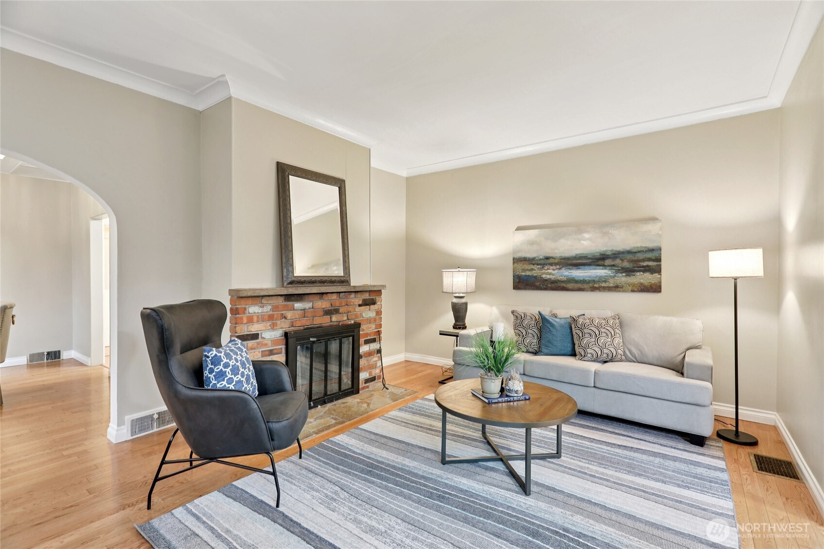 8207 Meridian Avenue N, Seattle, WA 98103