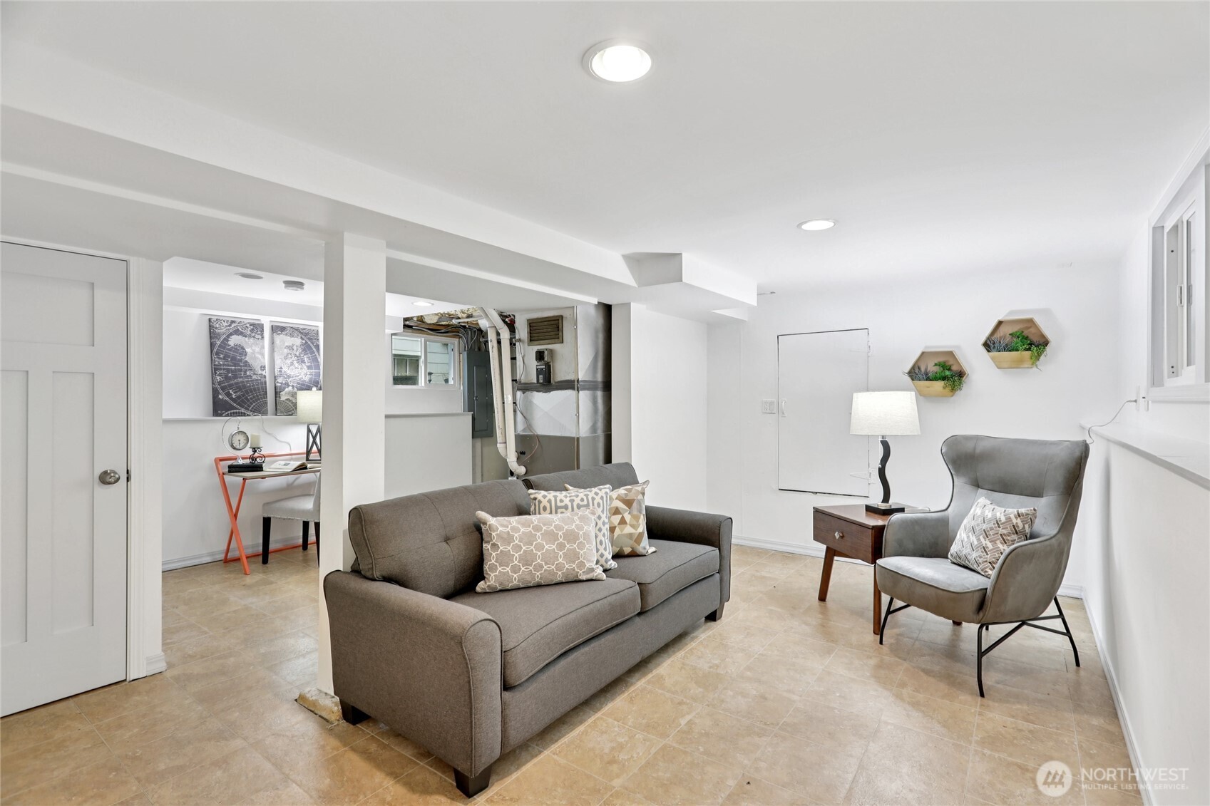 8207 Meridian Avenue N, Seattle, WA 98103