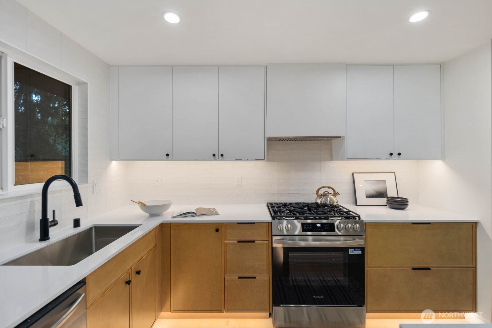 21507 SE 248th Street , Maple Valley, WA 98038