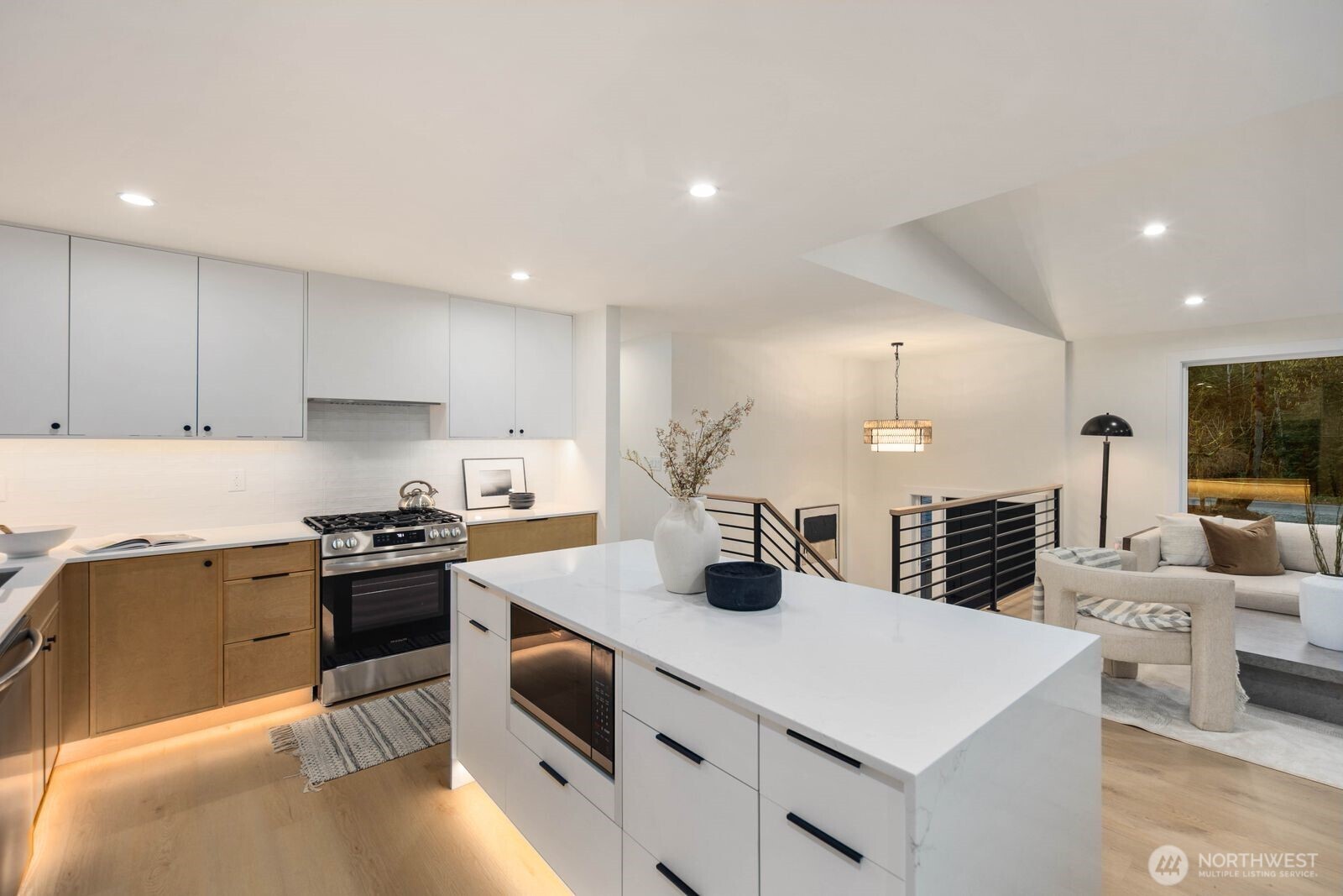 21507 SE 248th Street , Maple Valley, WA 98038