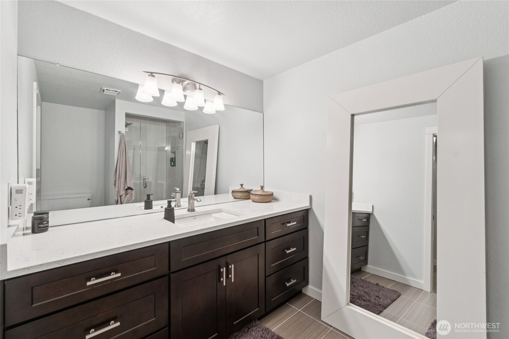 312 4th Avenue #202, Kirkland, WA 98033