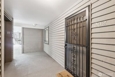 312 4th Avenue #202, Kirkland, WA 98033 - Photo 3