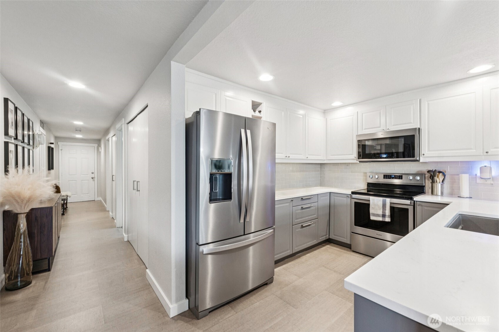 312 4th Avenue #202, Kirkland, WA 98033