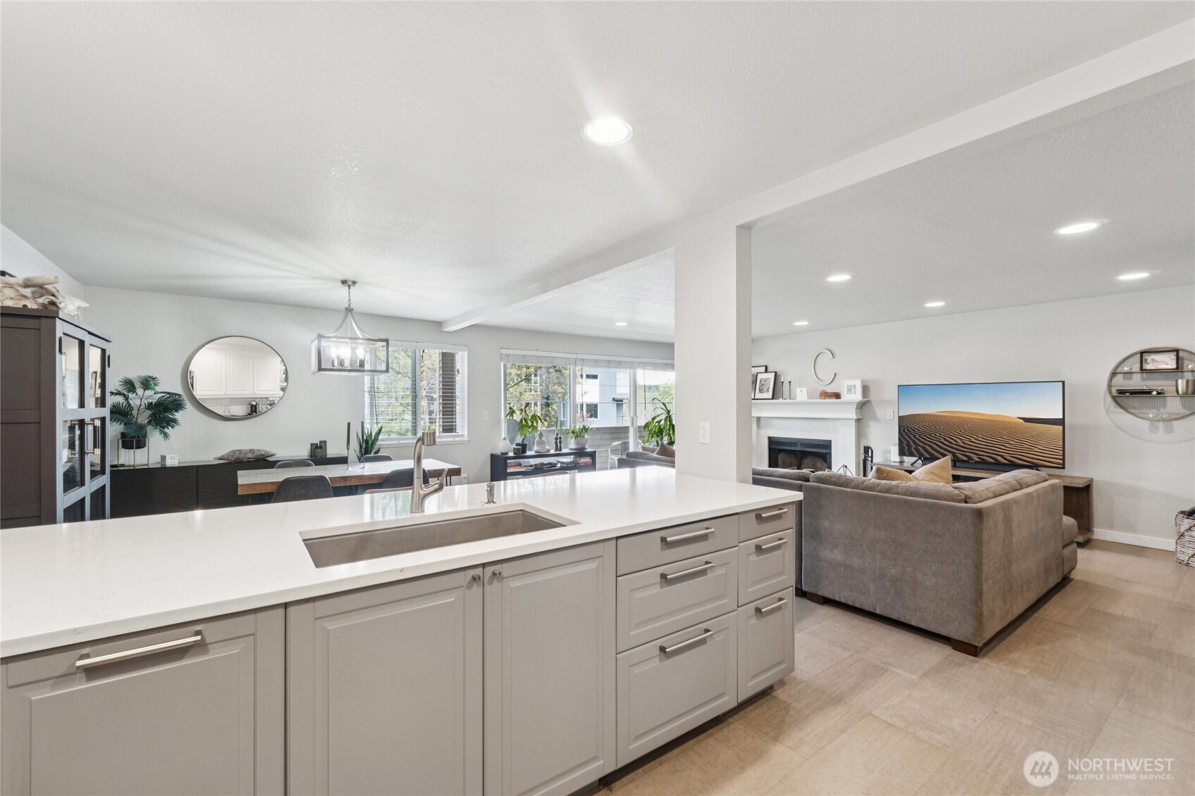 312 4th Avenue #202, Kirkland, WA 98033