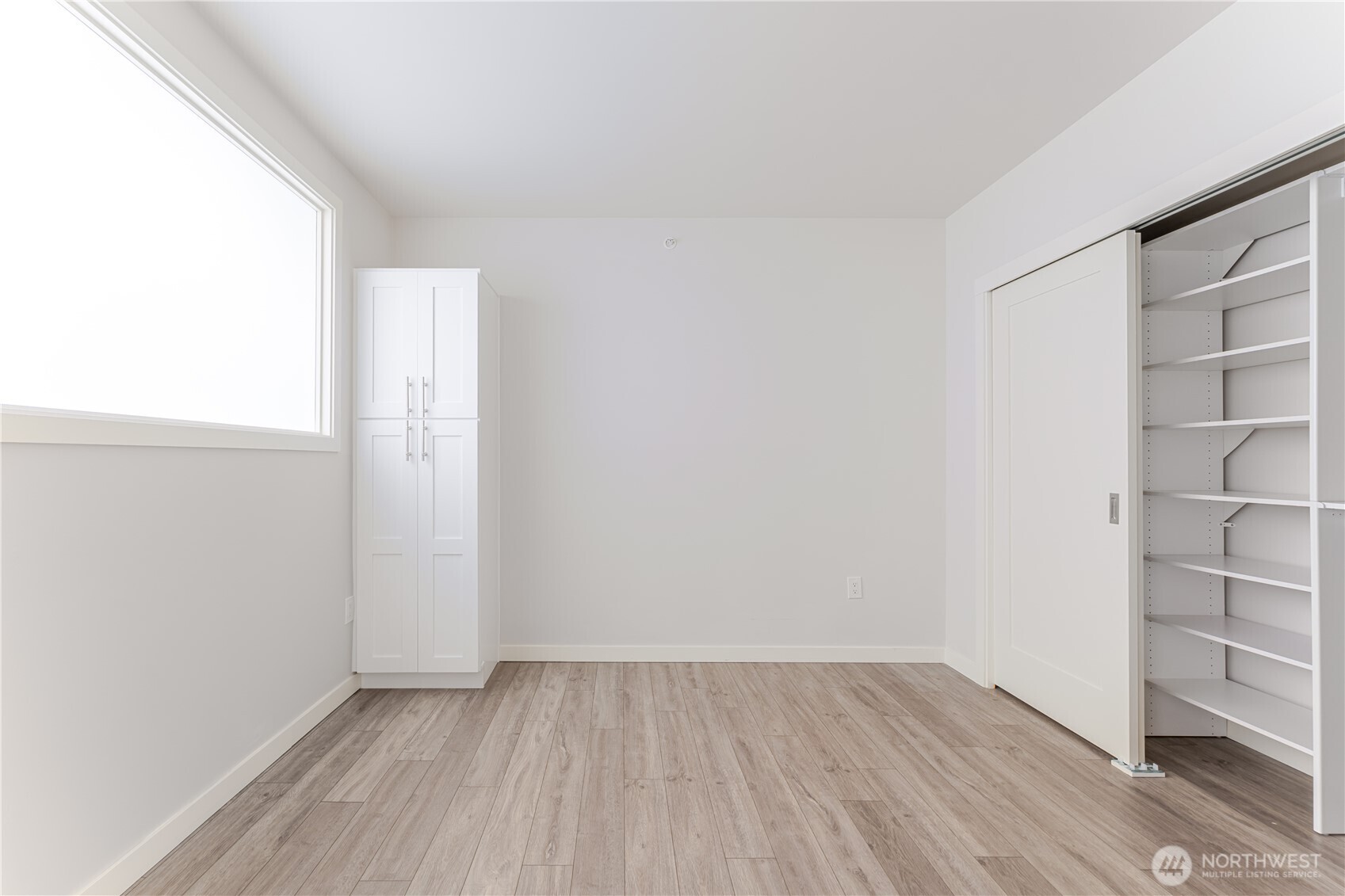 76 Cedar Street #303, Seattle, WA 98121