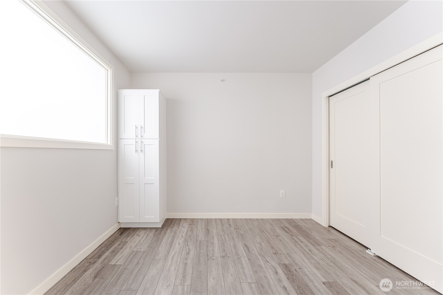 76 Cedar Street #303, Seattle, WA 98121
