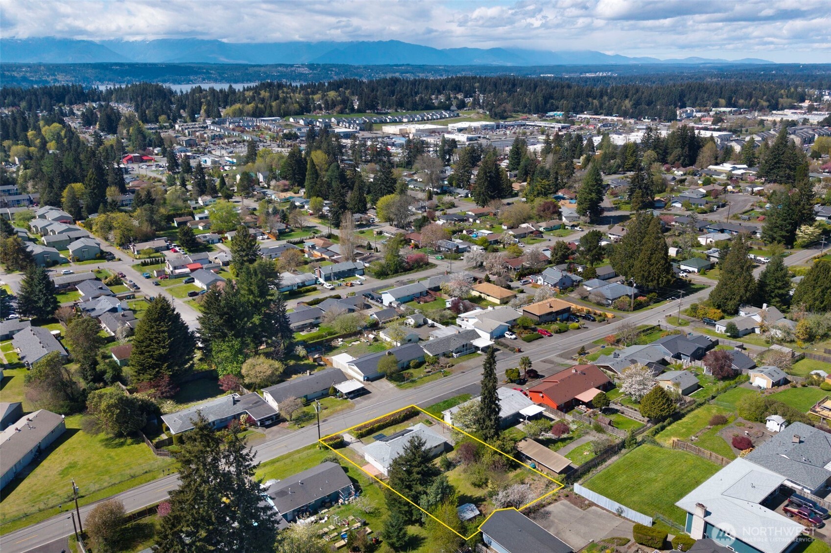 3518 Petersville Road NE, Bremerton, WA 98310-4782