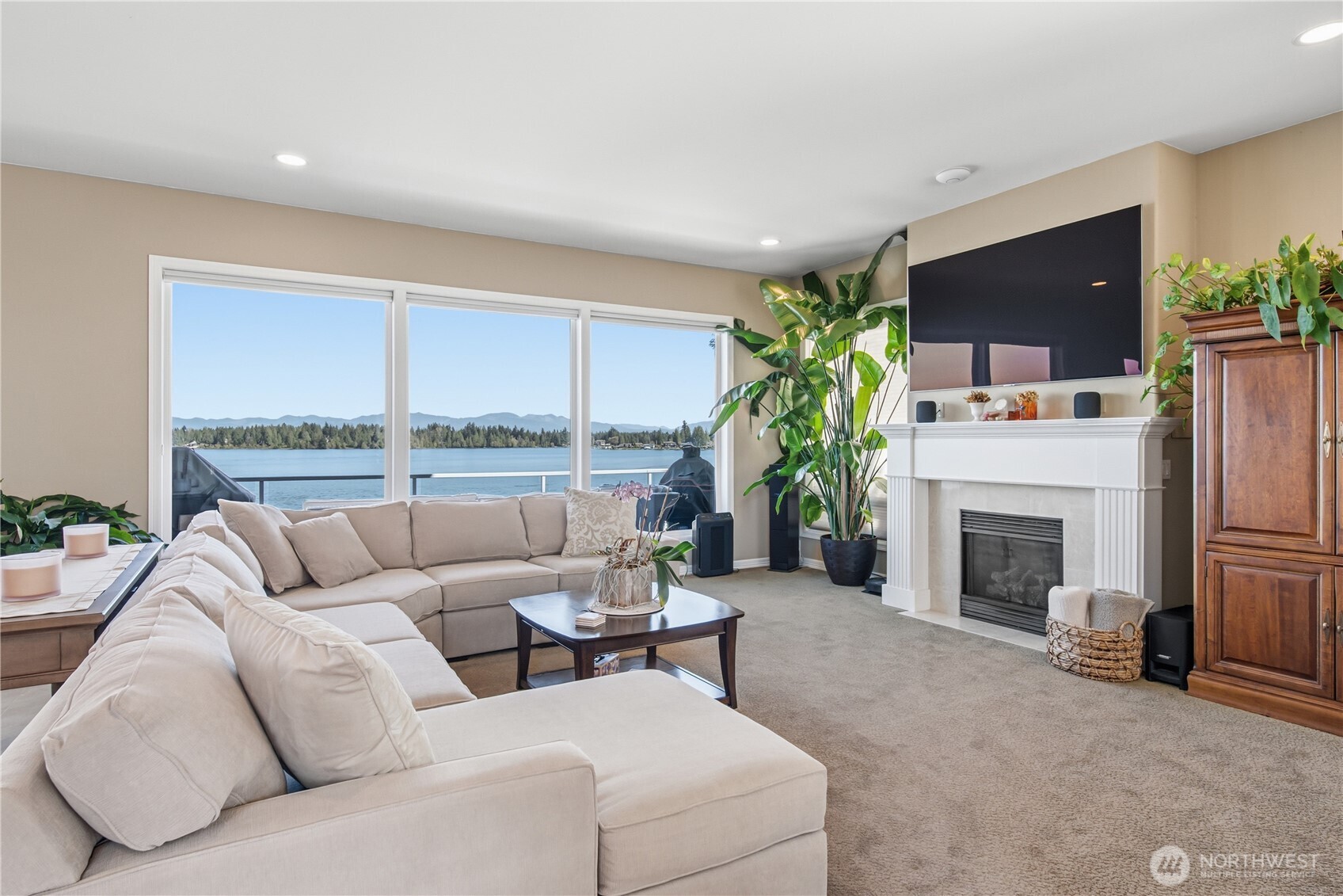 4915 Jenks Point Way E, Lake Tapps, WA 98391