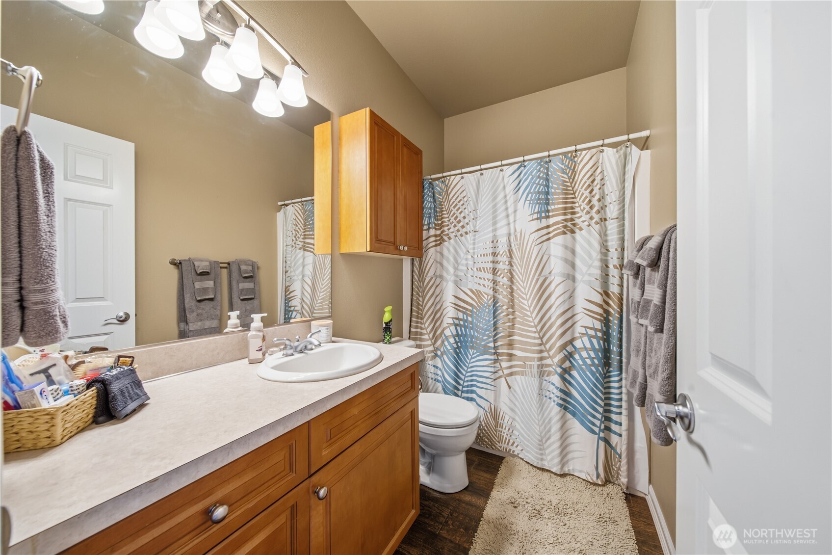 4915 Jenks Point Way E, Lake Tapps, WA 98391
