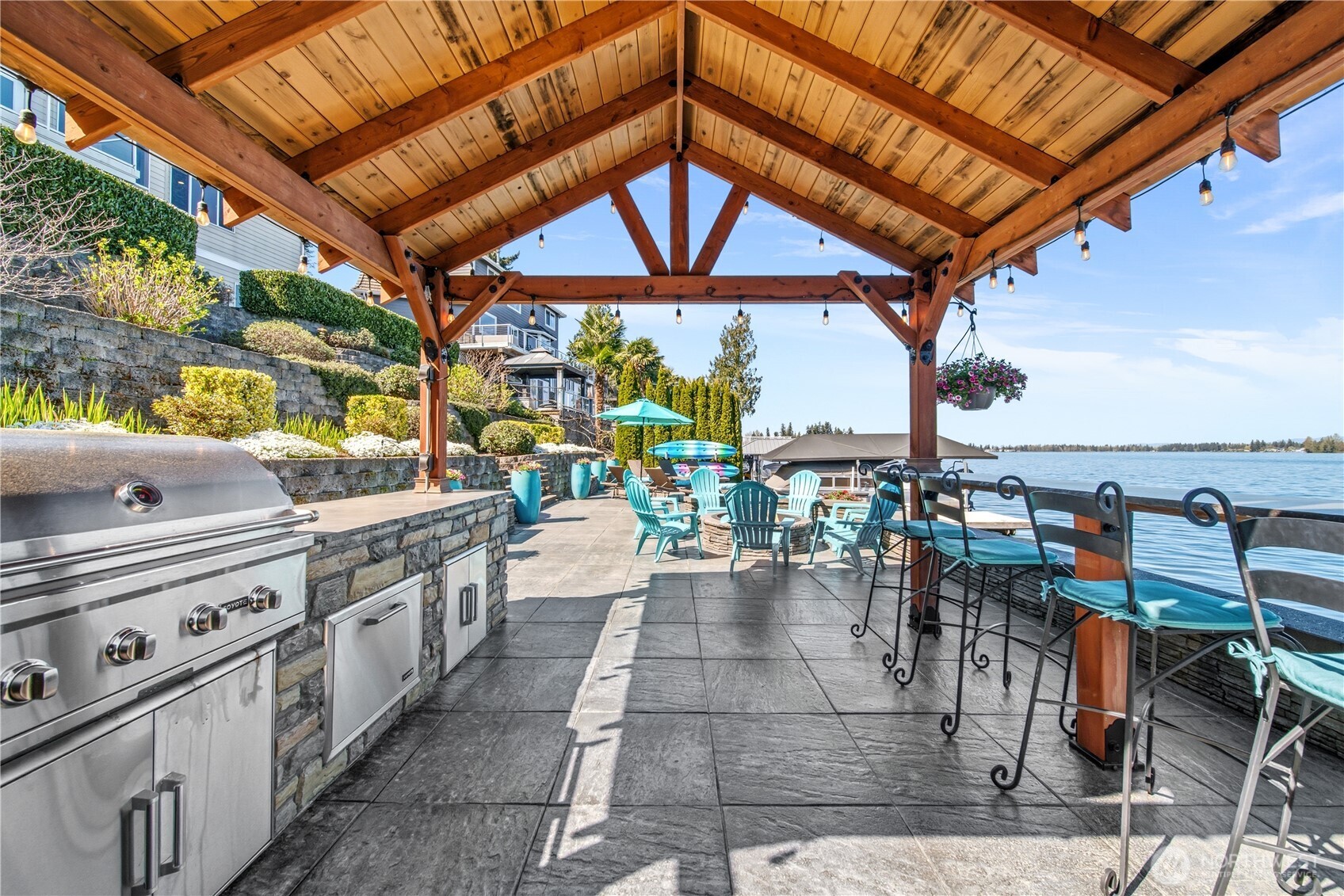 4915 Jenks Point Way E, Lake Tapps, WA 98391