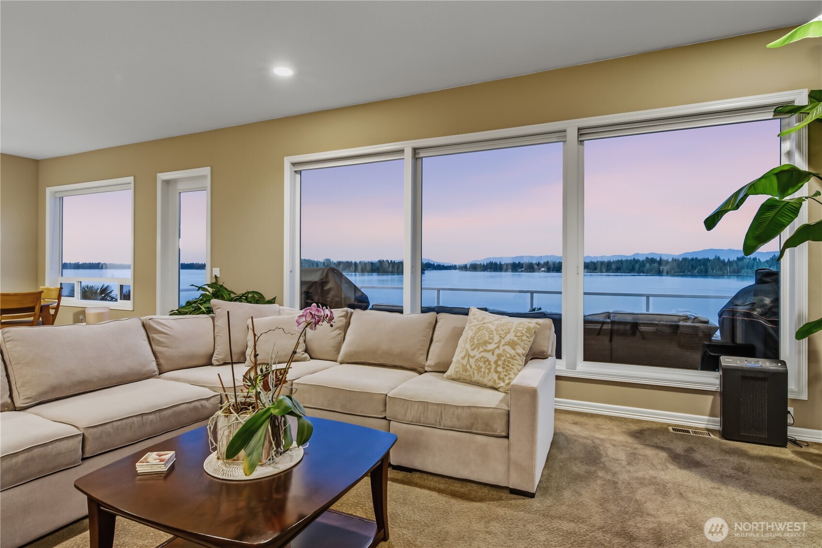 4915 Jenks Point Way E, Lake Tapps, WA 98391