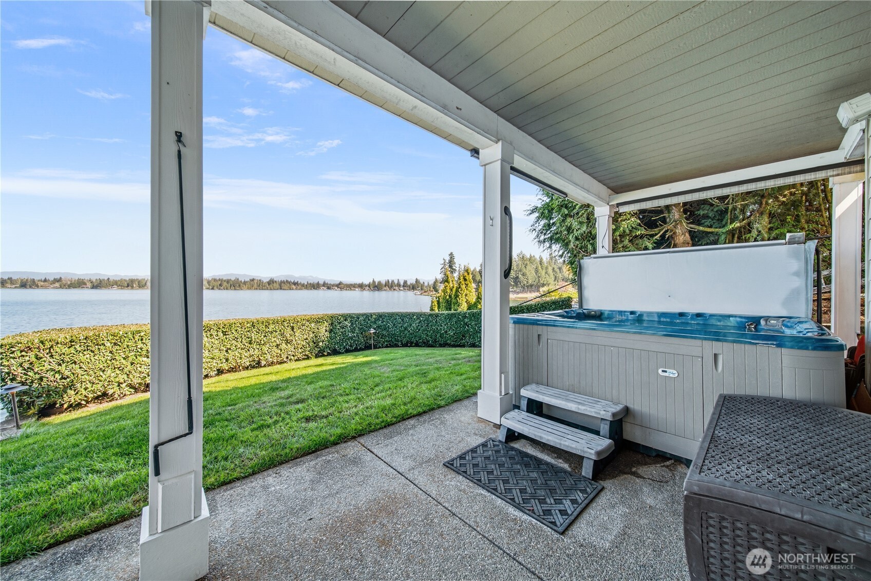 4915 Jenks Point Way E, Lake Tapps, WA 98391