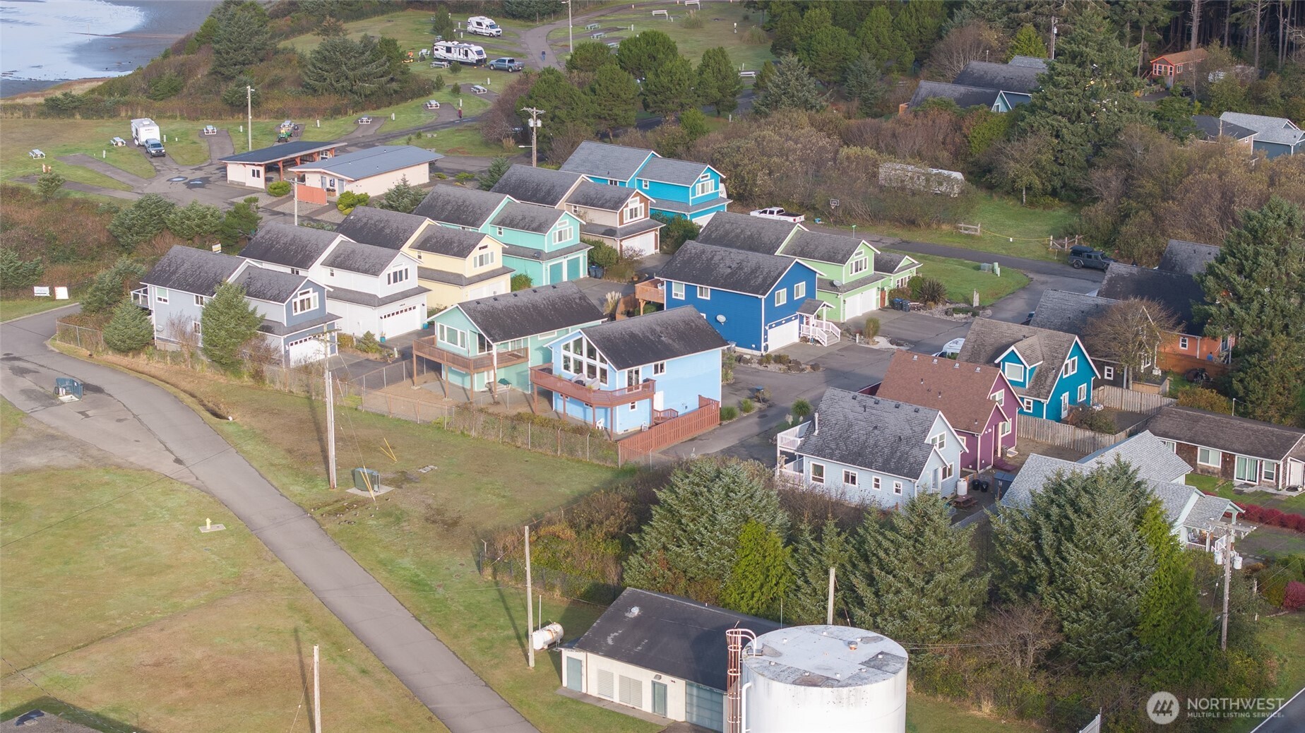 24 Darien Lane , Pacific Beach, WA 98571